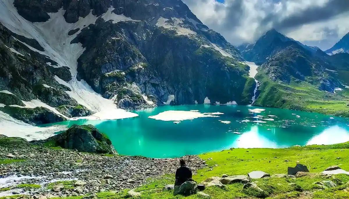 Kashmir Great Lakes Trek Package
